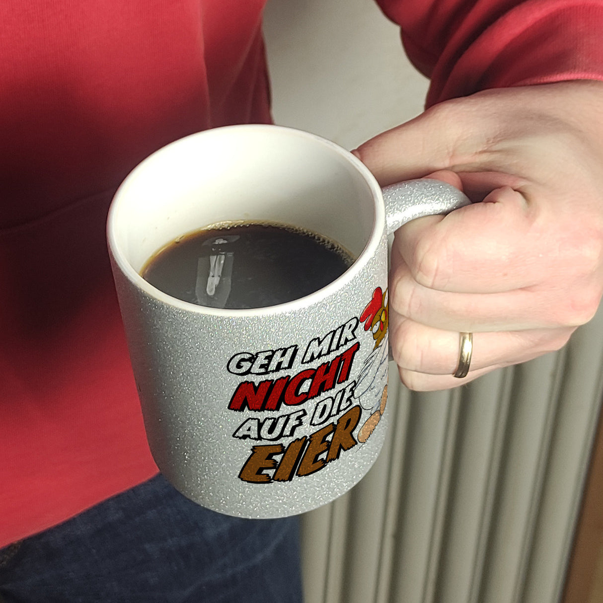 Geh mir nicht auf die Eier Kaffeebecher mit genervtem Huhn