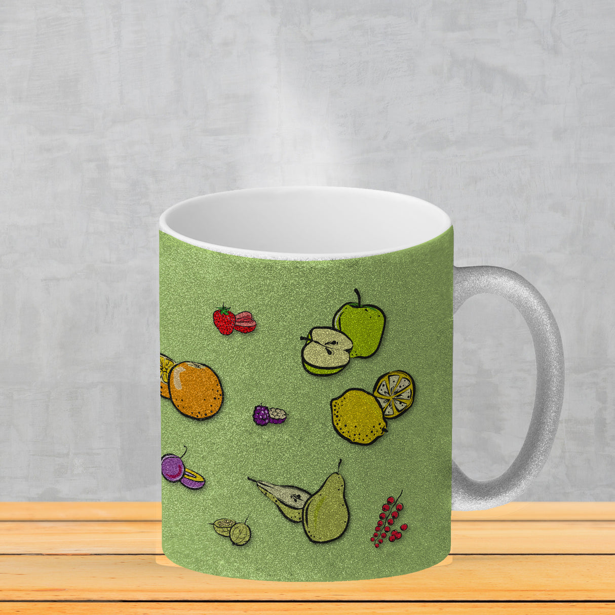 Kaffeebecher in lila zum Thema Obst mit verschiedenen Früchten