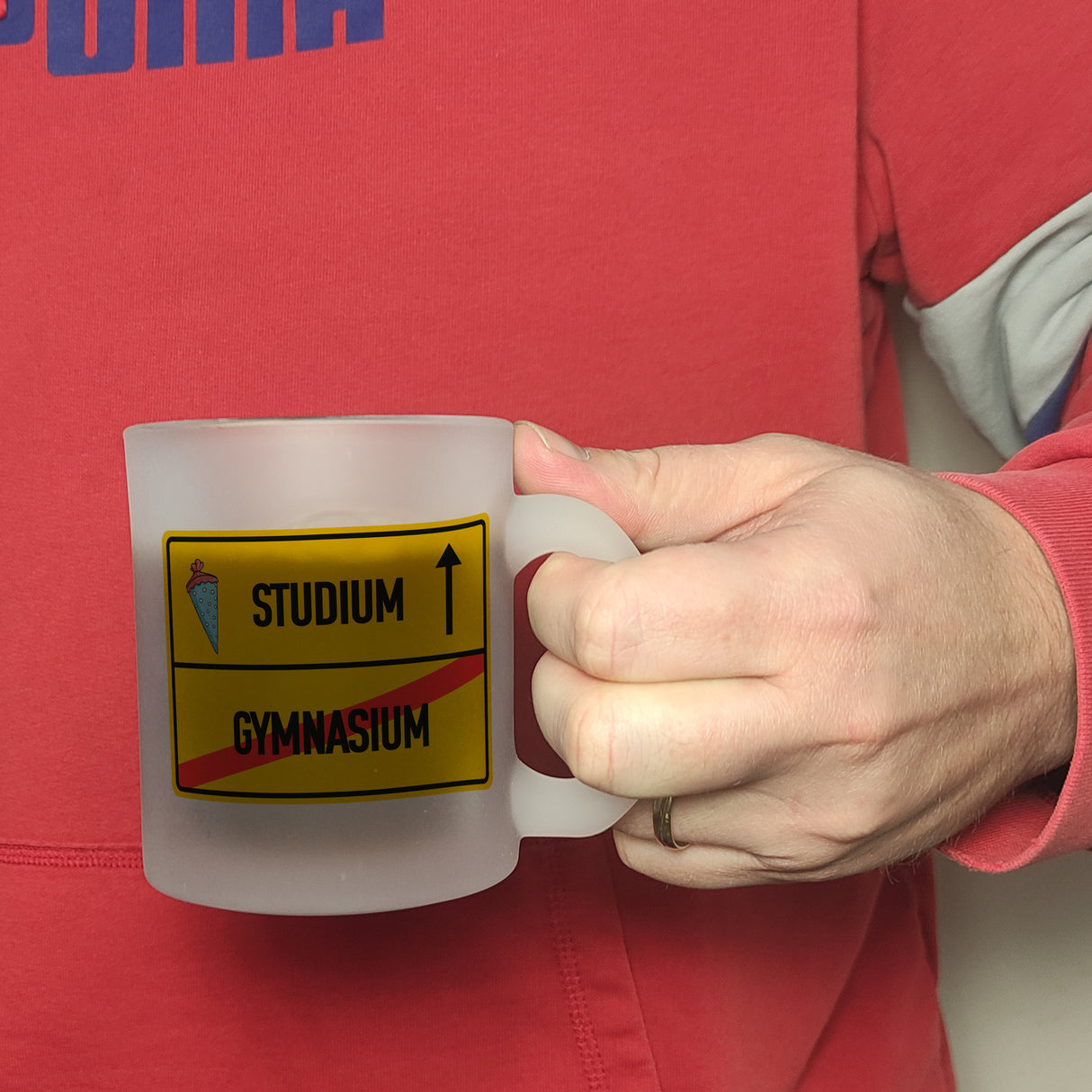 Studium Ortsschild Kaffeebecher zum Studienbeginn