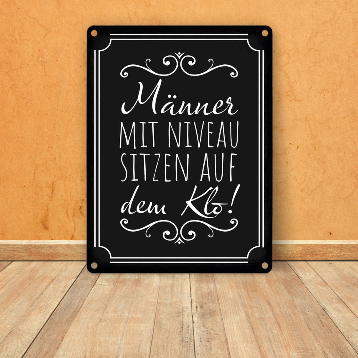 Männer mit Niveau sitzen auf dem Klo Metallschild in beige für die Toilette
