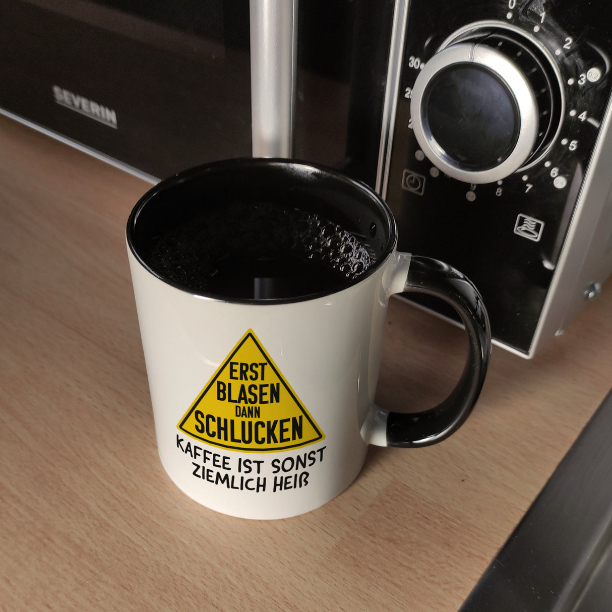 Erst blasen dann schlucken Kaffeebecher mit Spruch