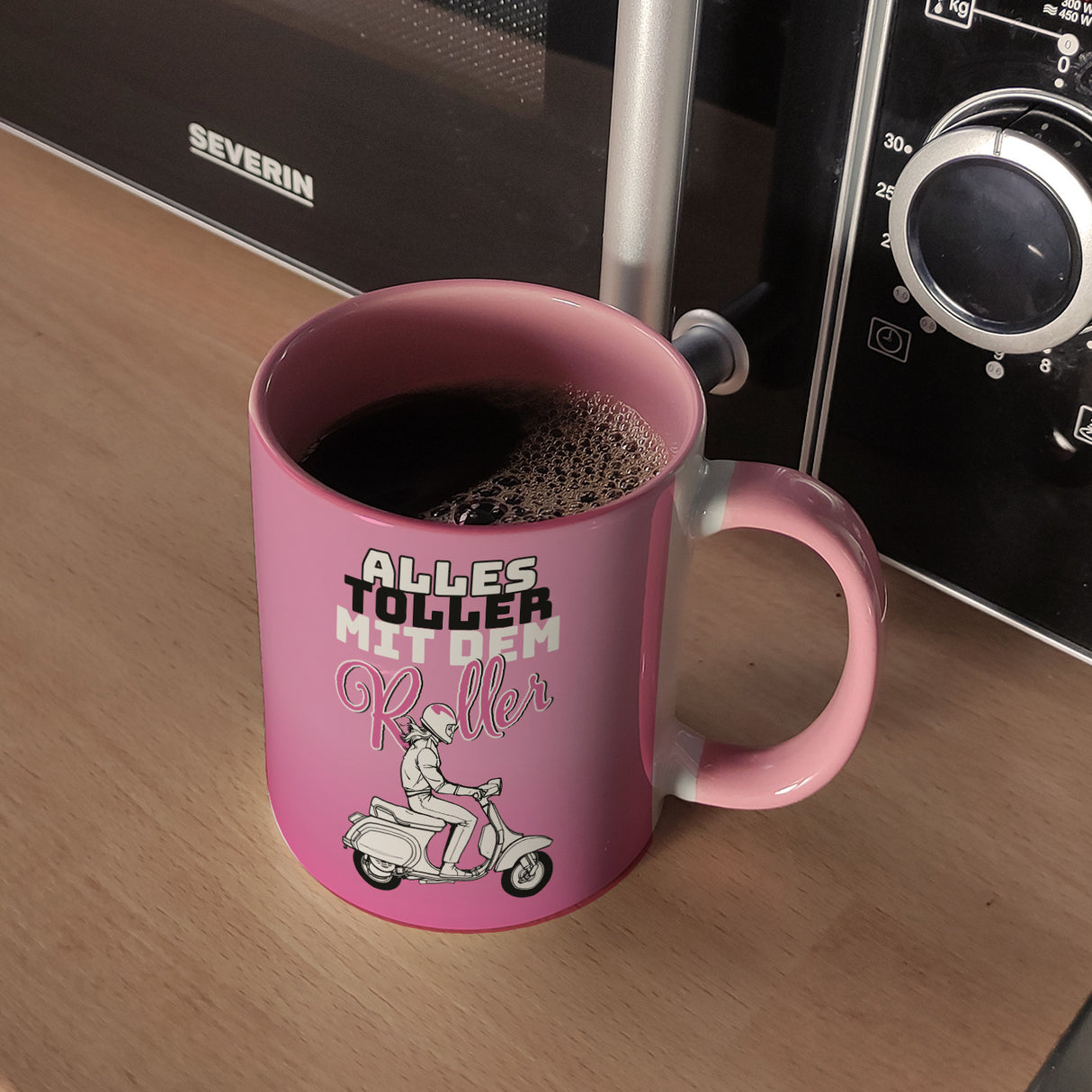 Alles toller mit dem Roller Kaffeebecher in {rosa} mit Rollerfahrerin
