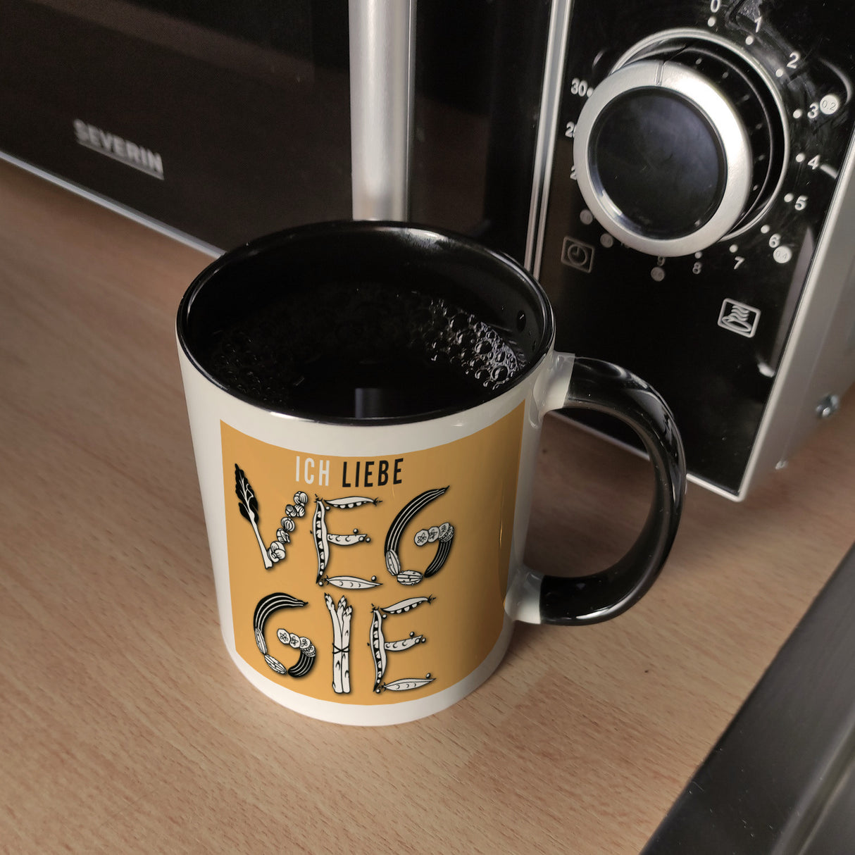 Ich liebe Veggie Kaffeebecher mit Gemüse Motiv in orange