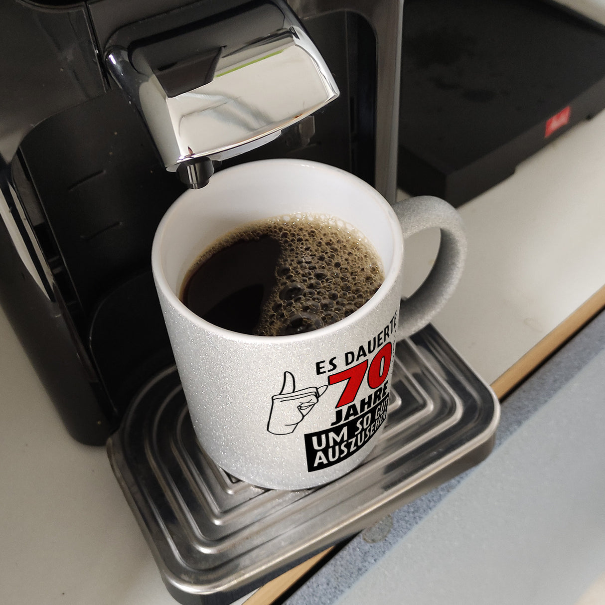 Witziger Kaffeebecher für den 70. Geburtstag mit Motiv: Gutes Aussehen