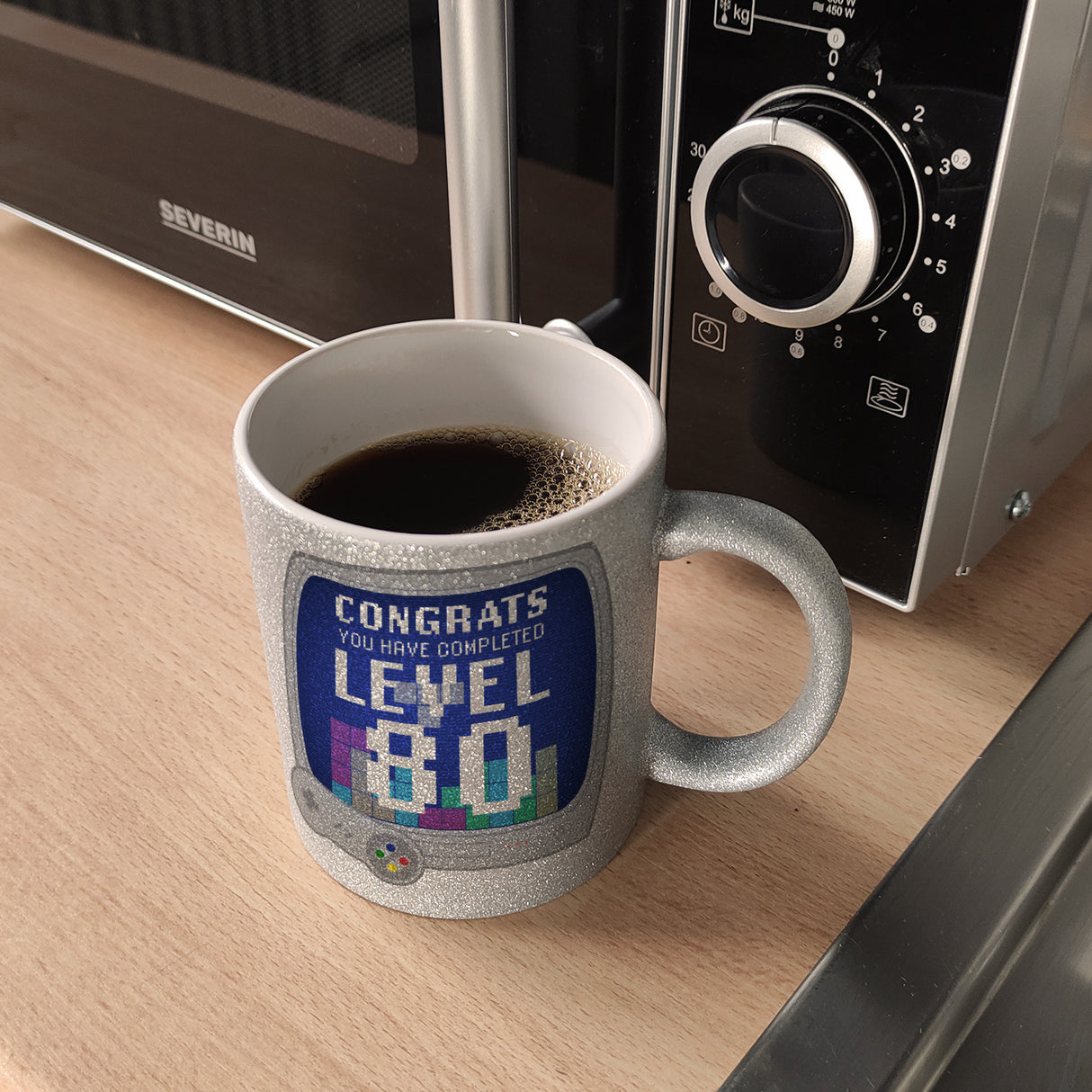 Witziger Kaffeebecher für den 80. Geburtstag mit Motiv: Gamer