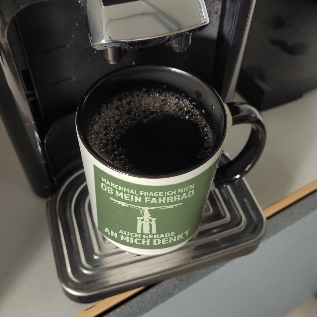Manchmal frage ich mich ob mein Fahrrad auch gerade an mich denkt Kaffeebecher