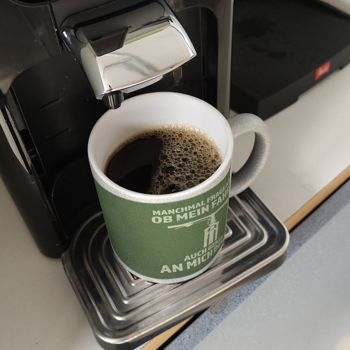 Manchmal frage ich mich ob mein Fahrrad auch gerade an mich denkt Kaffeebecher