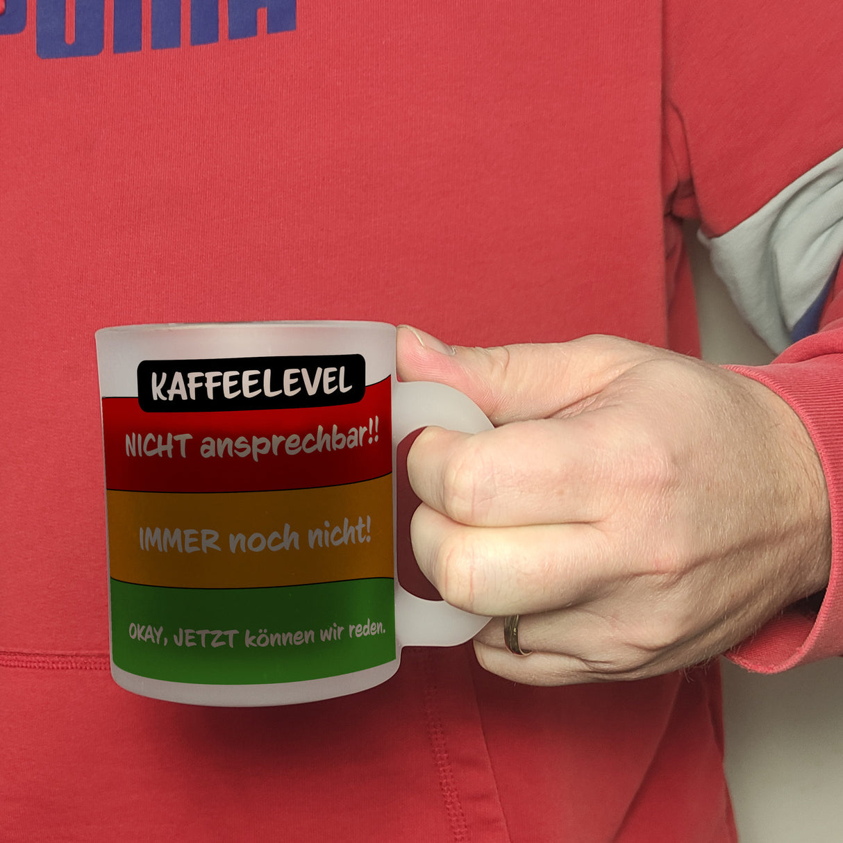 Kaffeelevel nicht ansprechbar Kaffeebecher mit verschiedenen Gemütslagen