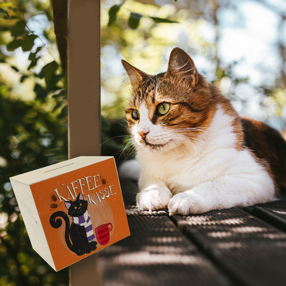 Herbstliche Kaffeekasse Spardose mit schwarzer Katze