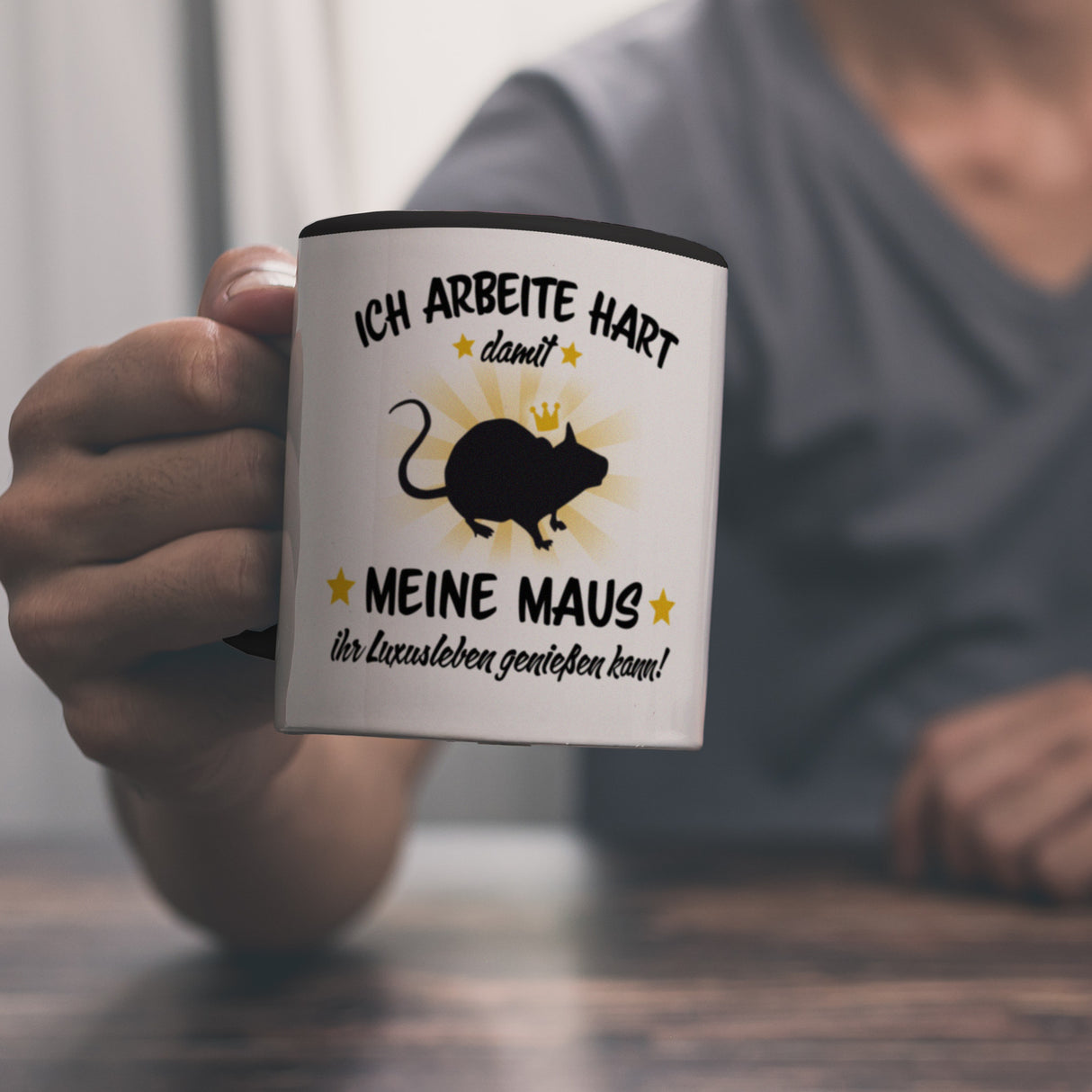 Ich arbeite hart für das Luxusleben meiner Maus Haustier Kaffeebecher