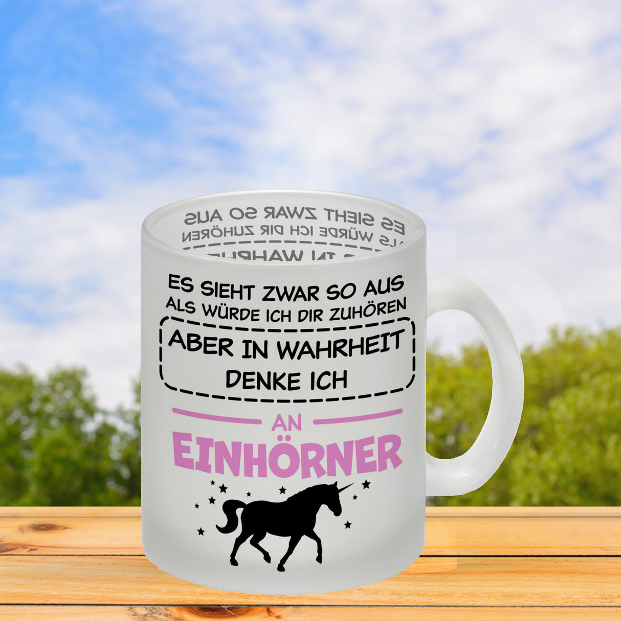 In Wahrheit denke ich an Alpakas Kaffeebecher