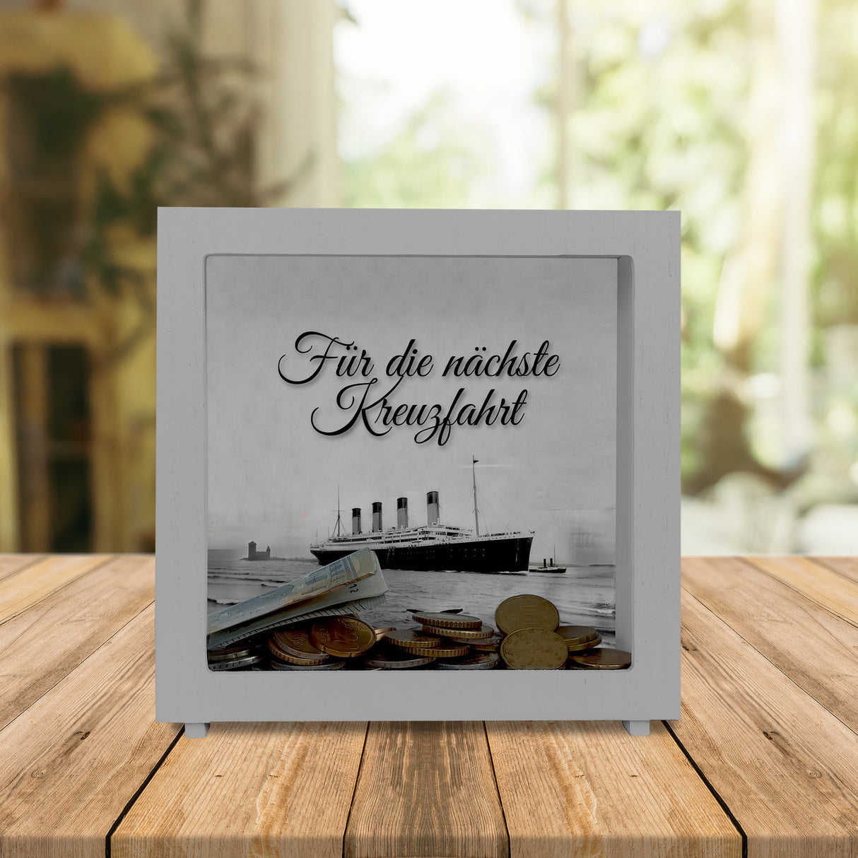 Für die nächste Kreuzfahrt Spardose mit Titanic-Motiv
