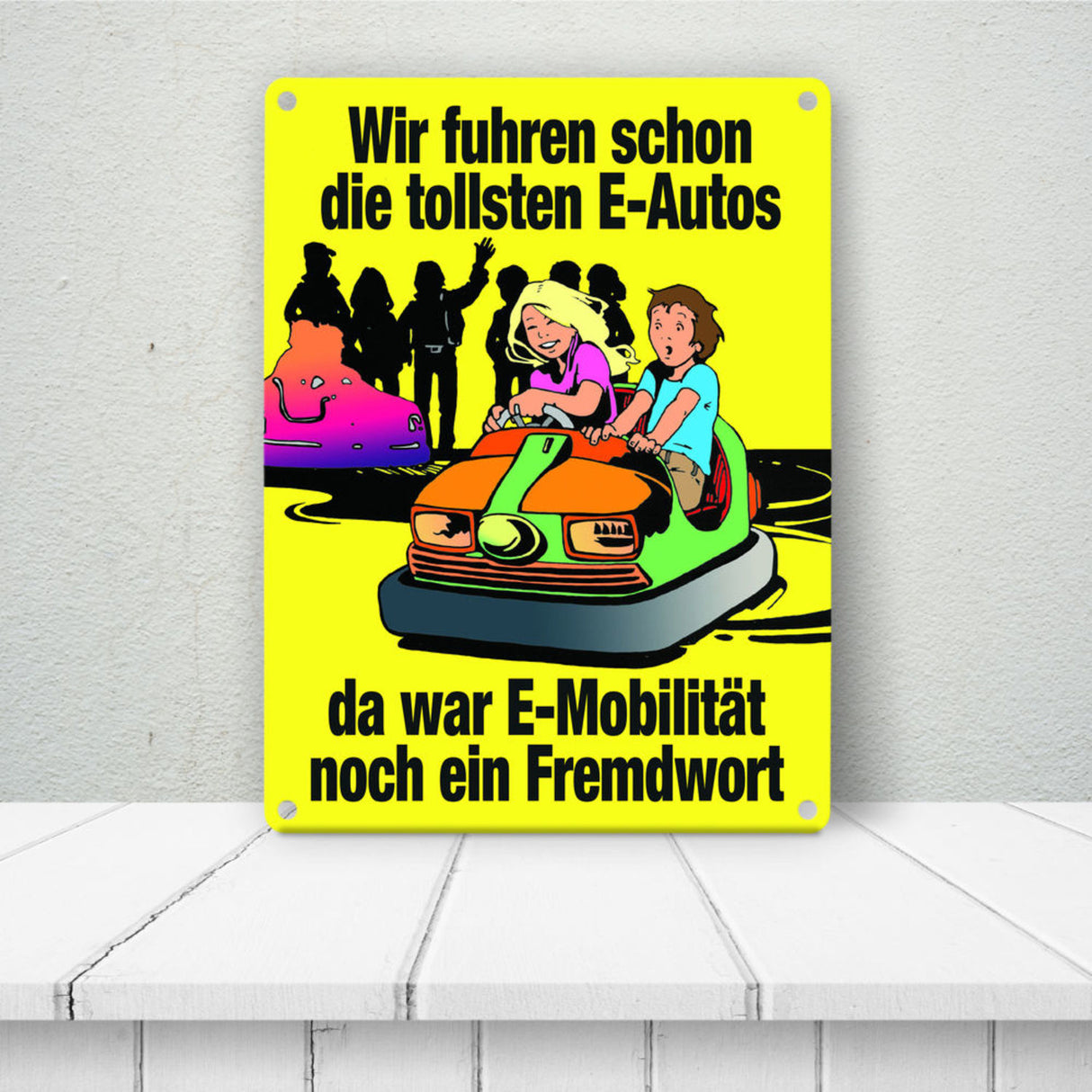 Boxauto als E-Auto Metallschild mit Spruch zu E-Mobilität in orange