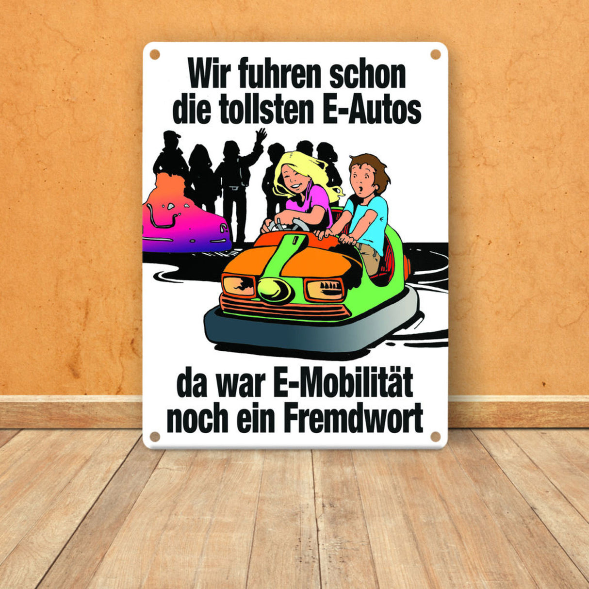 Boxauto als E-Auto Metallschild mit Spruch zu E-Mobilität in orange