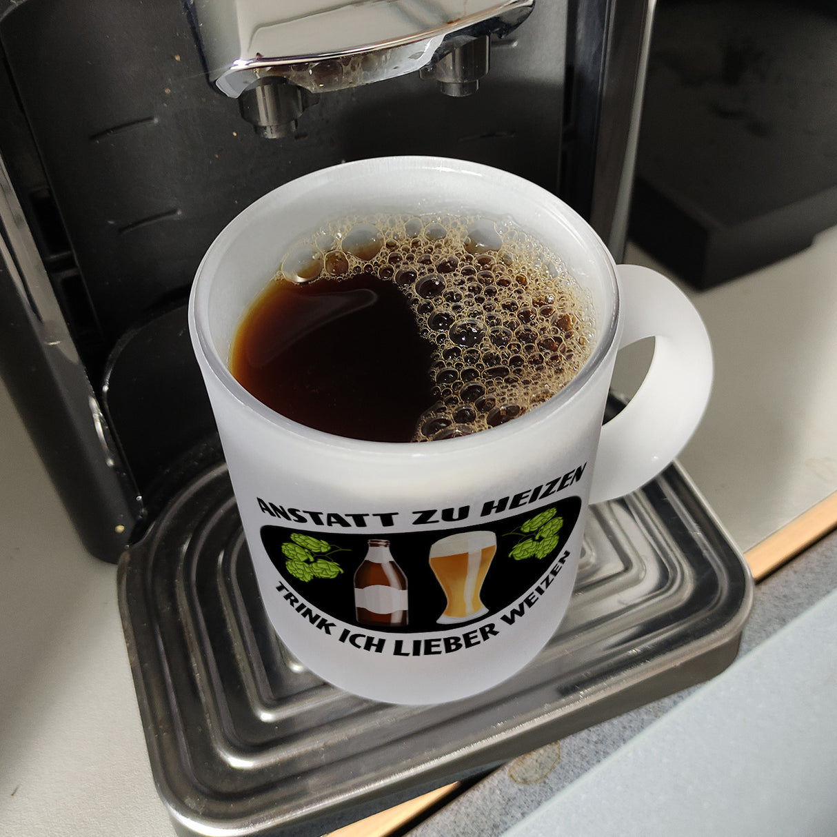 Anstatt zu heizen trink ich lieber Weizen Kaffeebecher