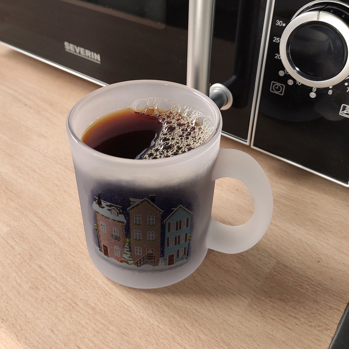 Winterlandschaft Kleinstadt Kaffeebecher