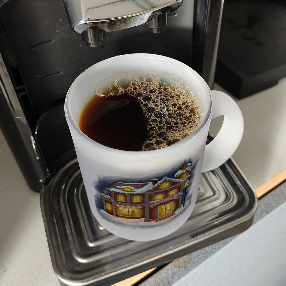 Geschenkeladen Weihnachtsmotiv Kaffeebecher