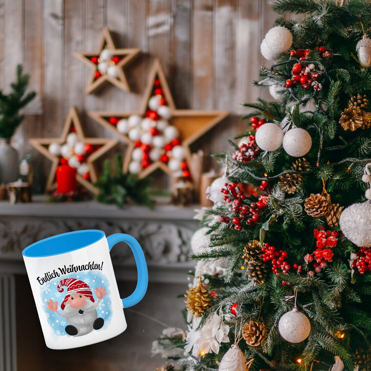 Endlich Weihnachten Kaffeebecher mit kleinem Wichtel