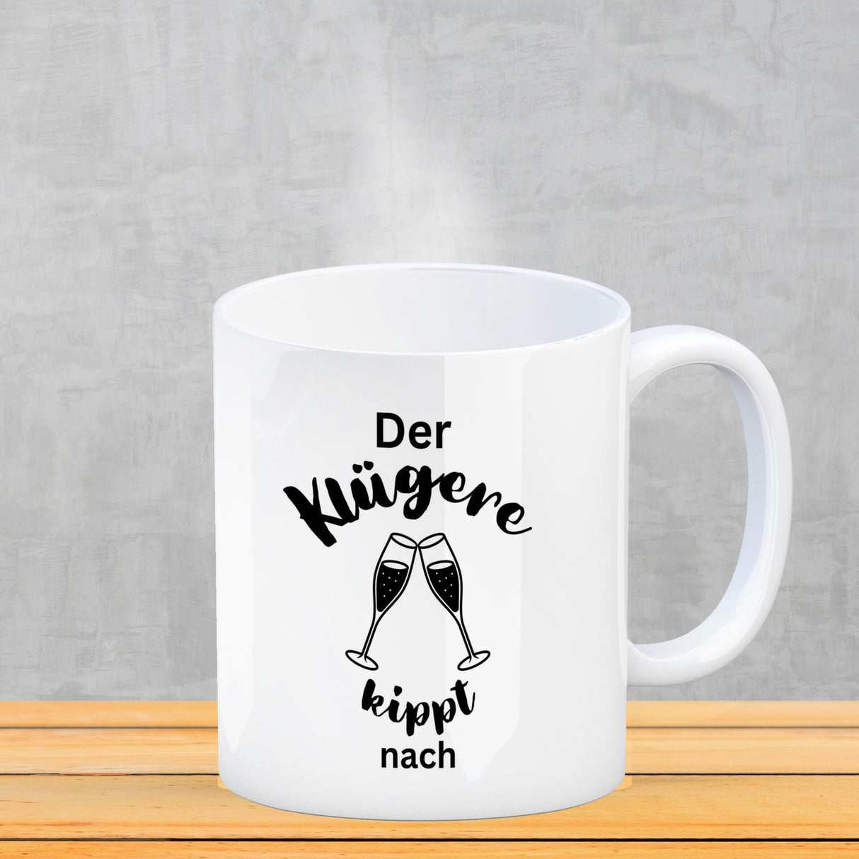 Der Klügere kippt Kaffee nach Kaffeebecher