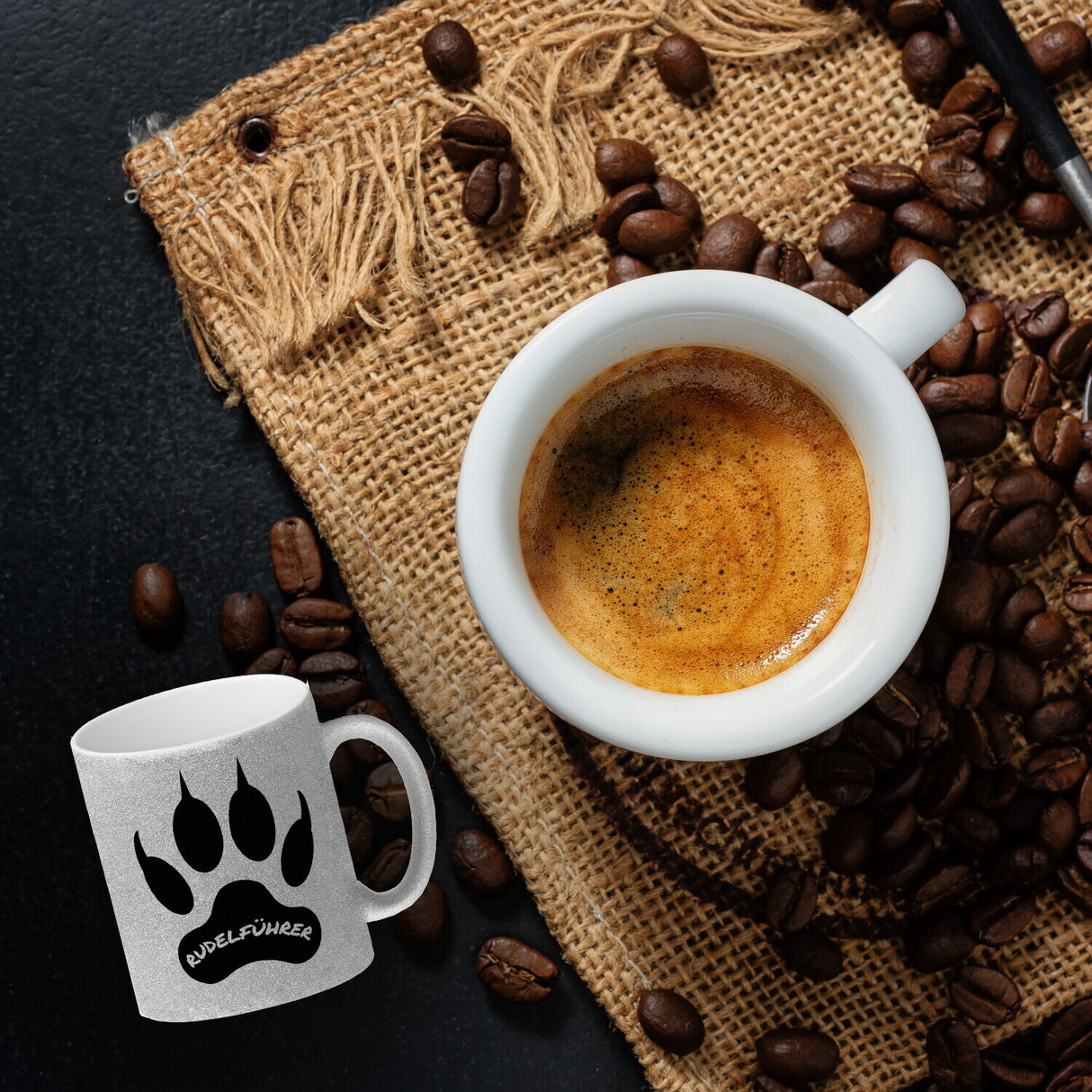 Rudelführer Pfotenabdruck Kaffeebecher mit Wolf Motiv
