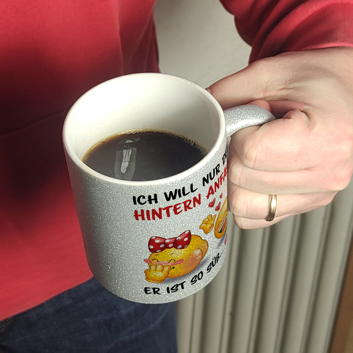 Hintern anfassen Kaffeebecher mit Emoticons und Spruch