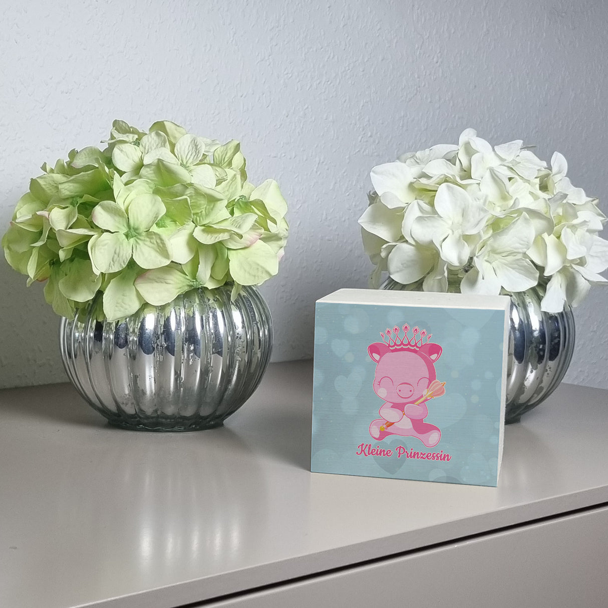 Kleine Prinzessin Spardose mit niedlichem Schweinchen