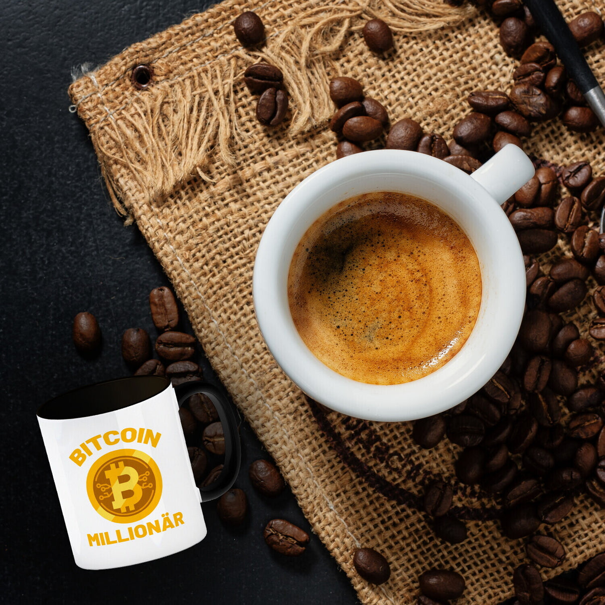 Bitcoin Millionär Kaffeebecher mit Kryptowährung