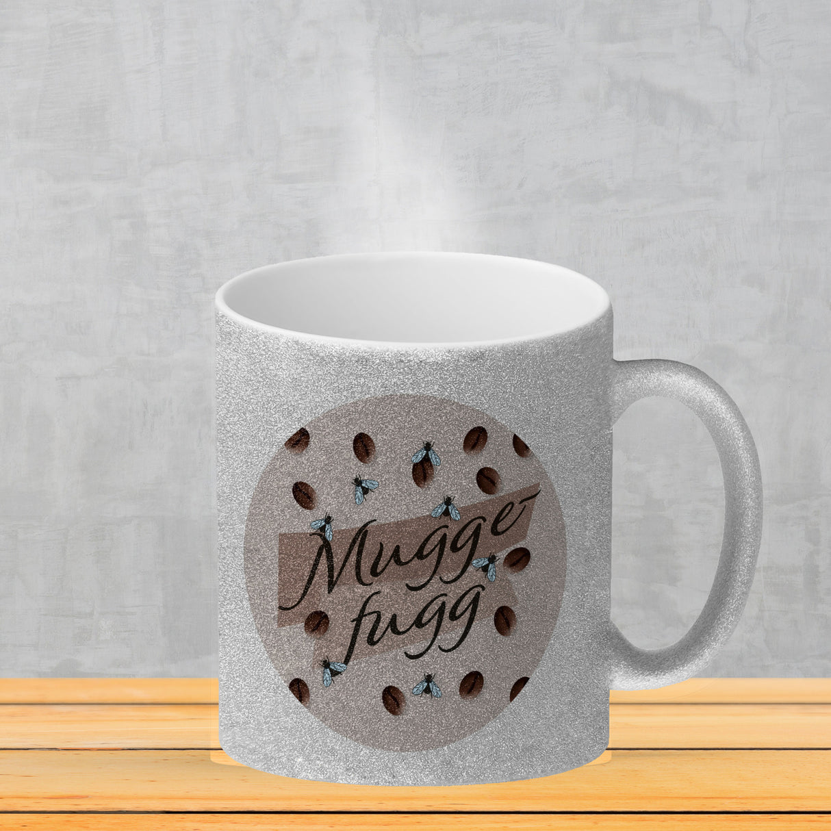 Muggefugg Malzkaffee Kaffeebecher mit Kaffeebohnen und Fliegen blau