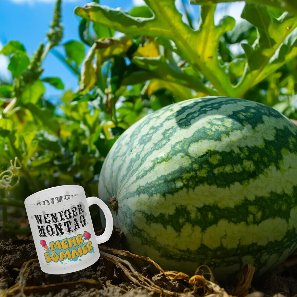 Weniger Montag, mehr Sommer Kaffeebecher