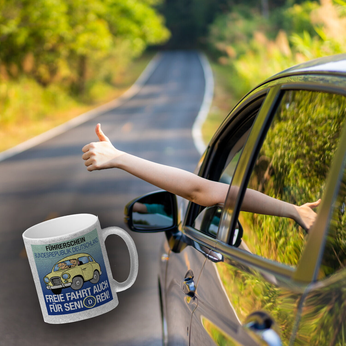 Freie Fahrt auch für Senioren Kaffeebecher mit Oldtimer Motiv