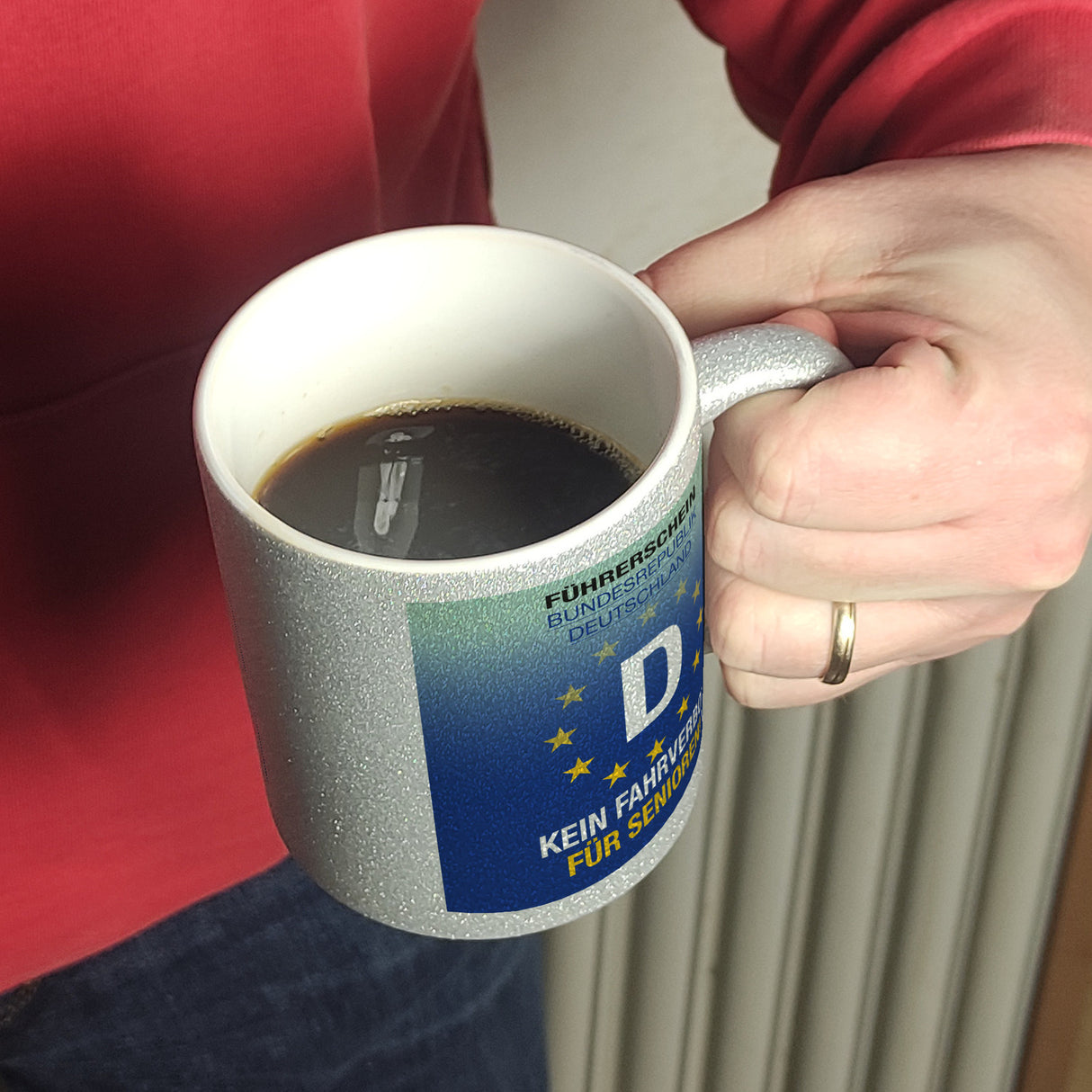Kein Fahrverbot für Senioren Kaffeebecher