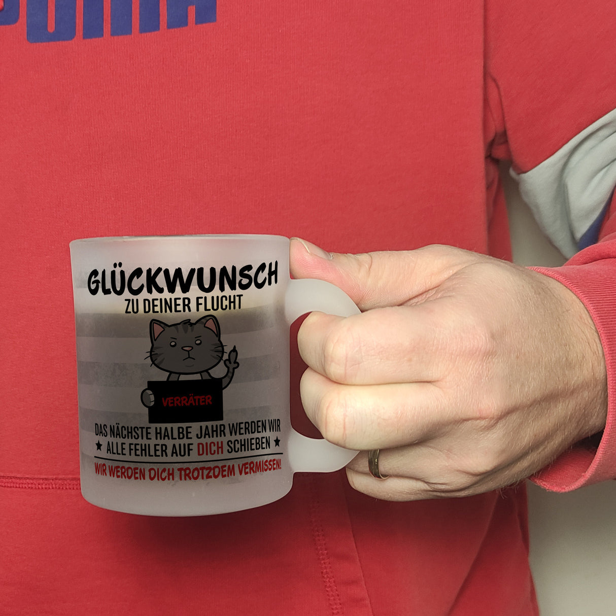 Glückwunsch zur Flucht, Verräter Mittelfinger Kaffeebecher mit Katze