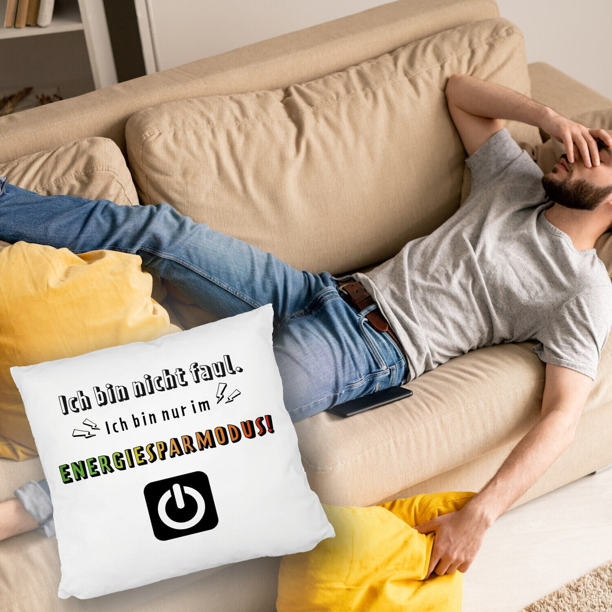 Faulpelz Kissen mit Spruch und Power-Button