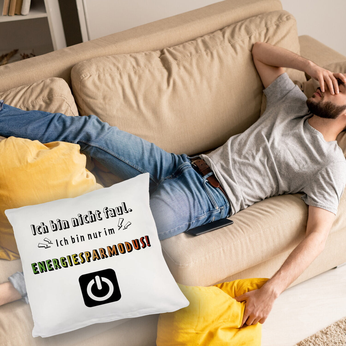 Faulpelz Kissen mit Spruch und Power-Button