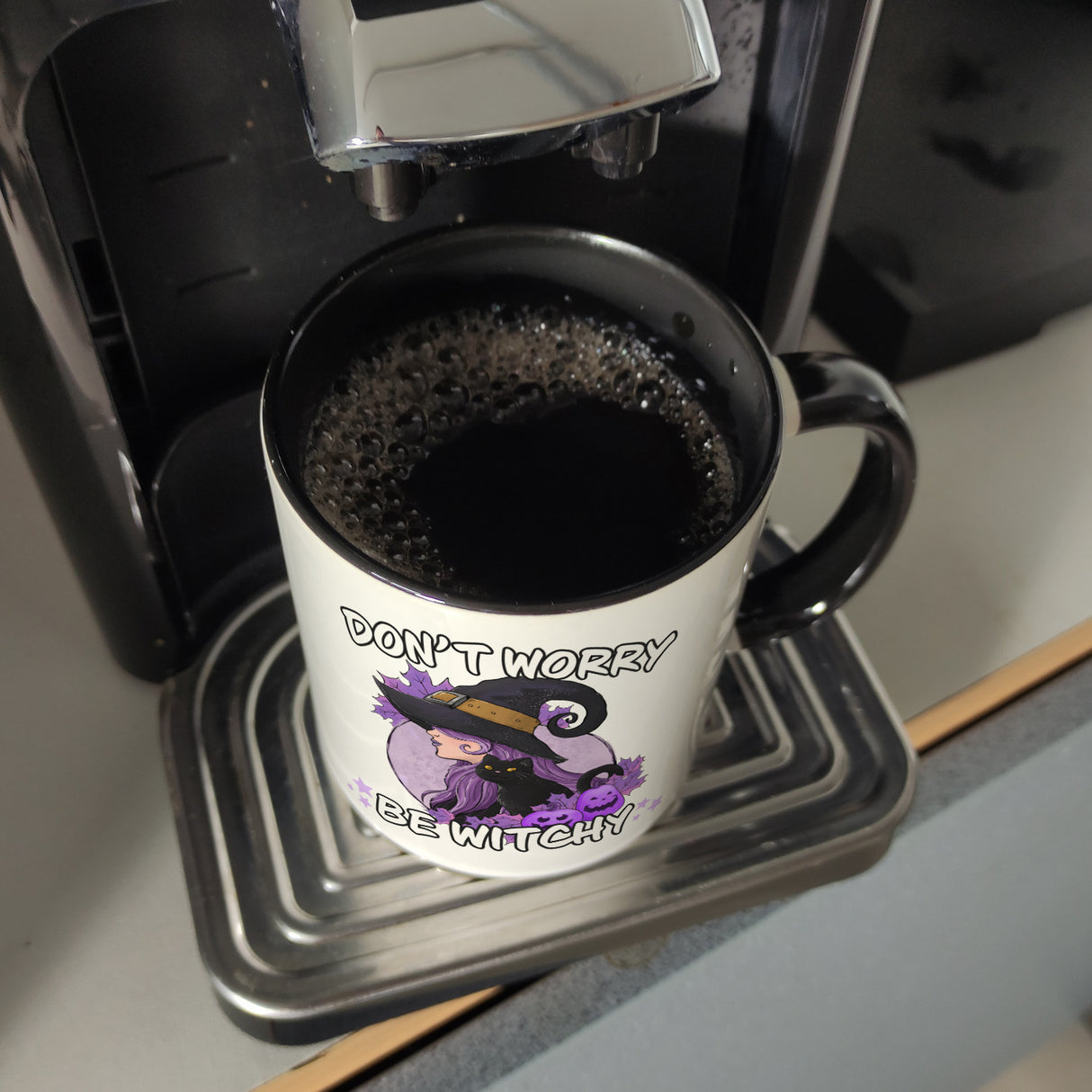 Hexen Kaffeebecher mit Spruch- Don't worry be witchy