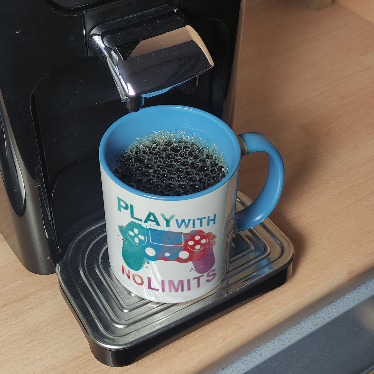 Game Controller Kaffeebecher mit Spruch Play with no limits