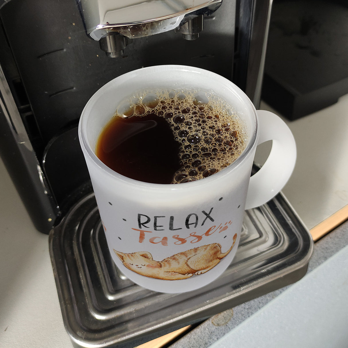 Relaxte Katze Kaffeebecher mit Spruch Relax Tasse