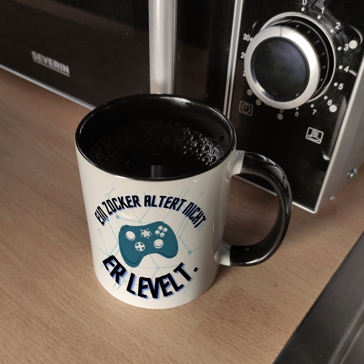 Ein Zocker altert nicht Kaffeebecher Er levelt