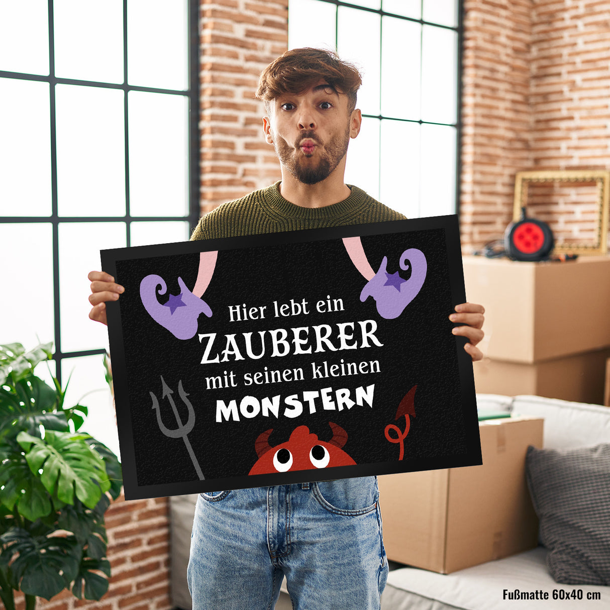 Monster Fußmatte in 35x50 cm mit Spruch Hier lebt eine Hexe