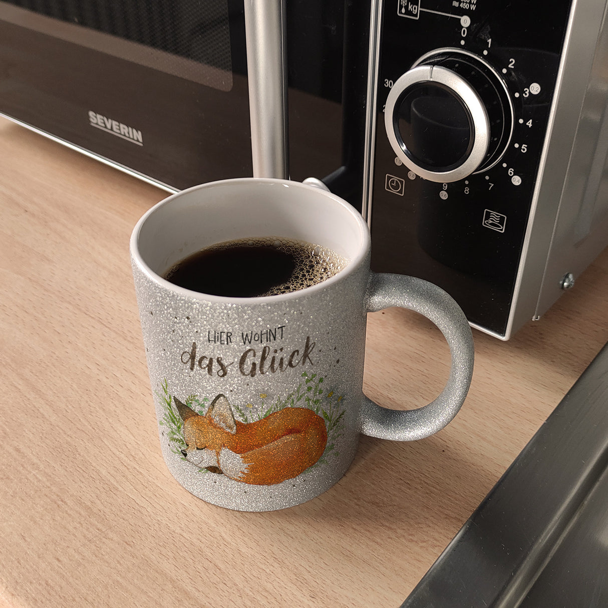 Hier wohnt das Glück Kaffeebecher mit Fuchs im Aquarell-Stil