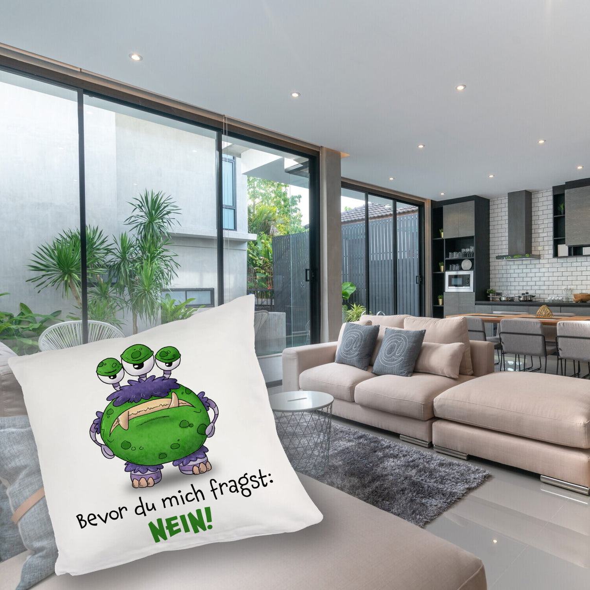 Freches Monster in dunkelrot Kissen mit lustigem Spruch
