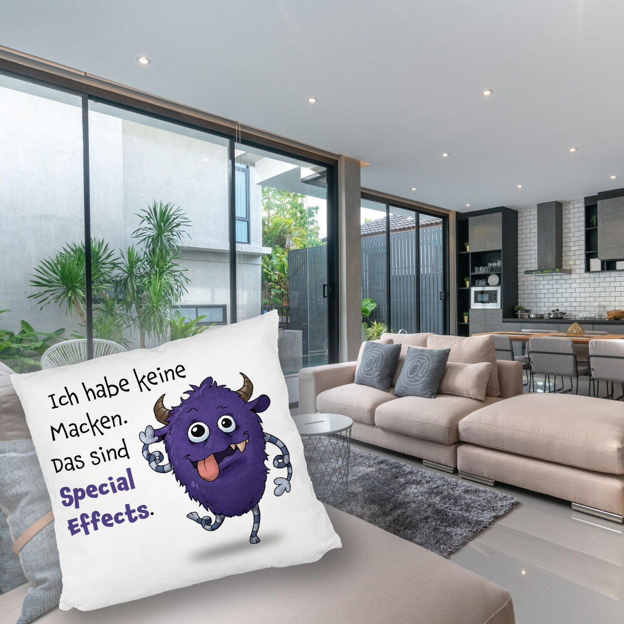 Freches Monster in dunkelblau Kissen mit lustigem Spruch
