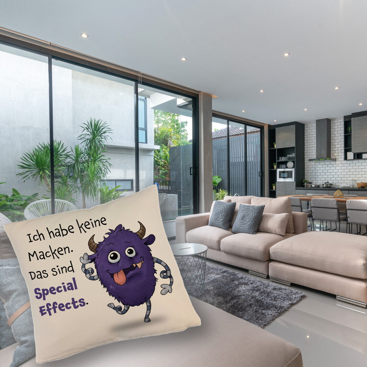 Freches Monster in dunkelblau Kissen mit lustigem Spruch