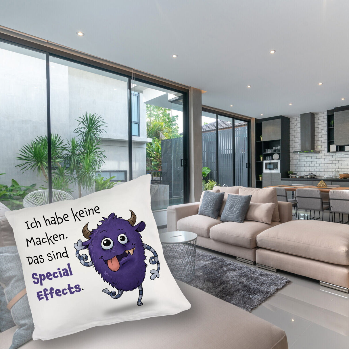 Freches Monster in dunkelblau Kissen mit lustigem Spruch