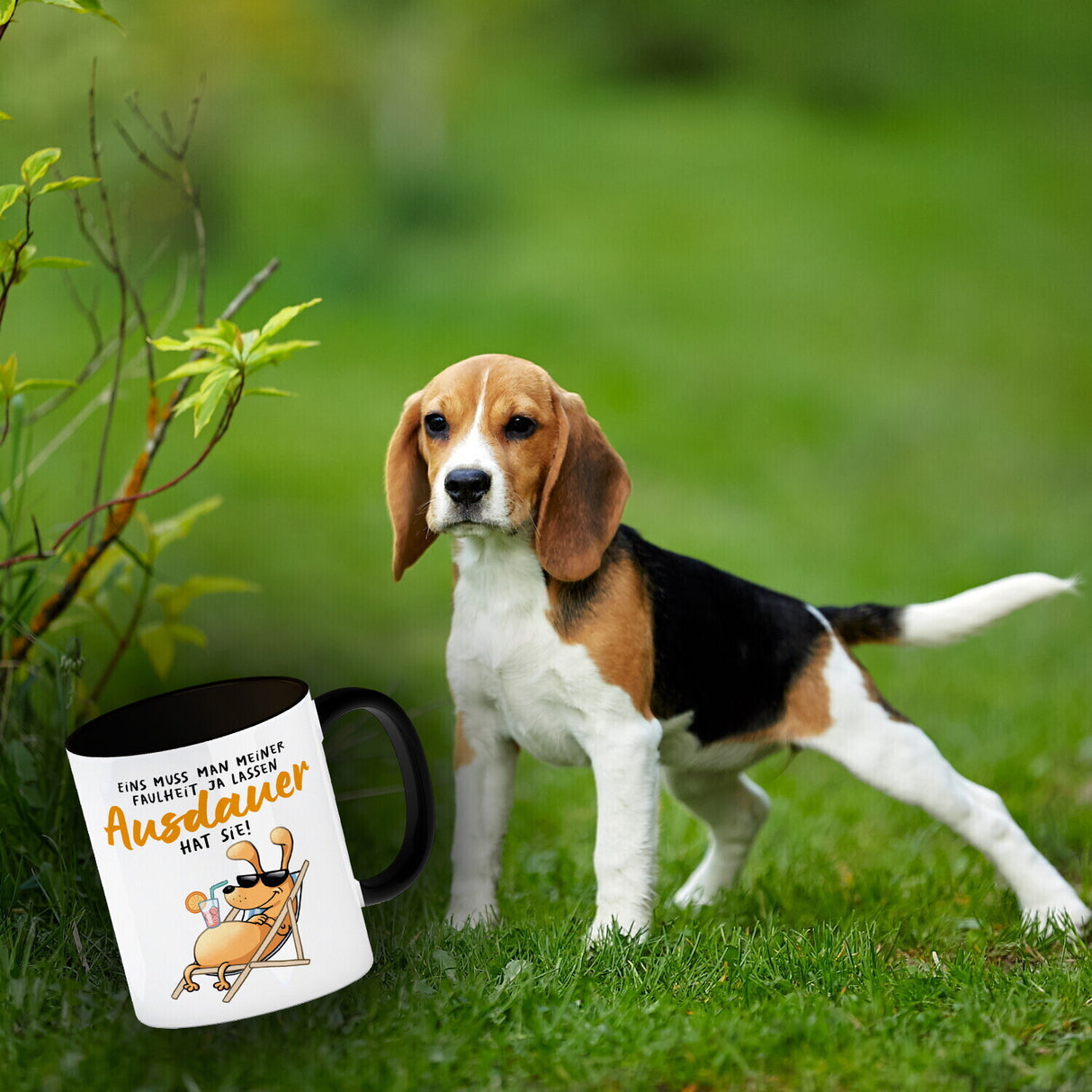 Fauler Hund Kaffeebecher mit Spruch Meine Faulheit hat Ausdauer