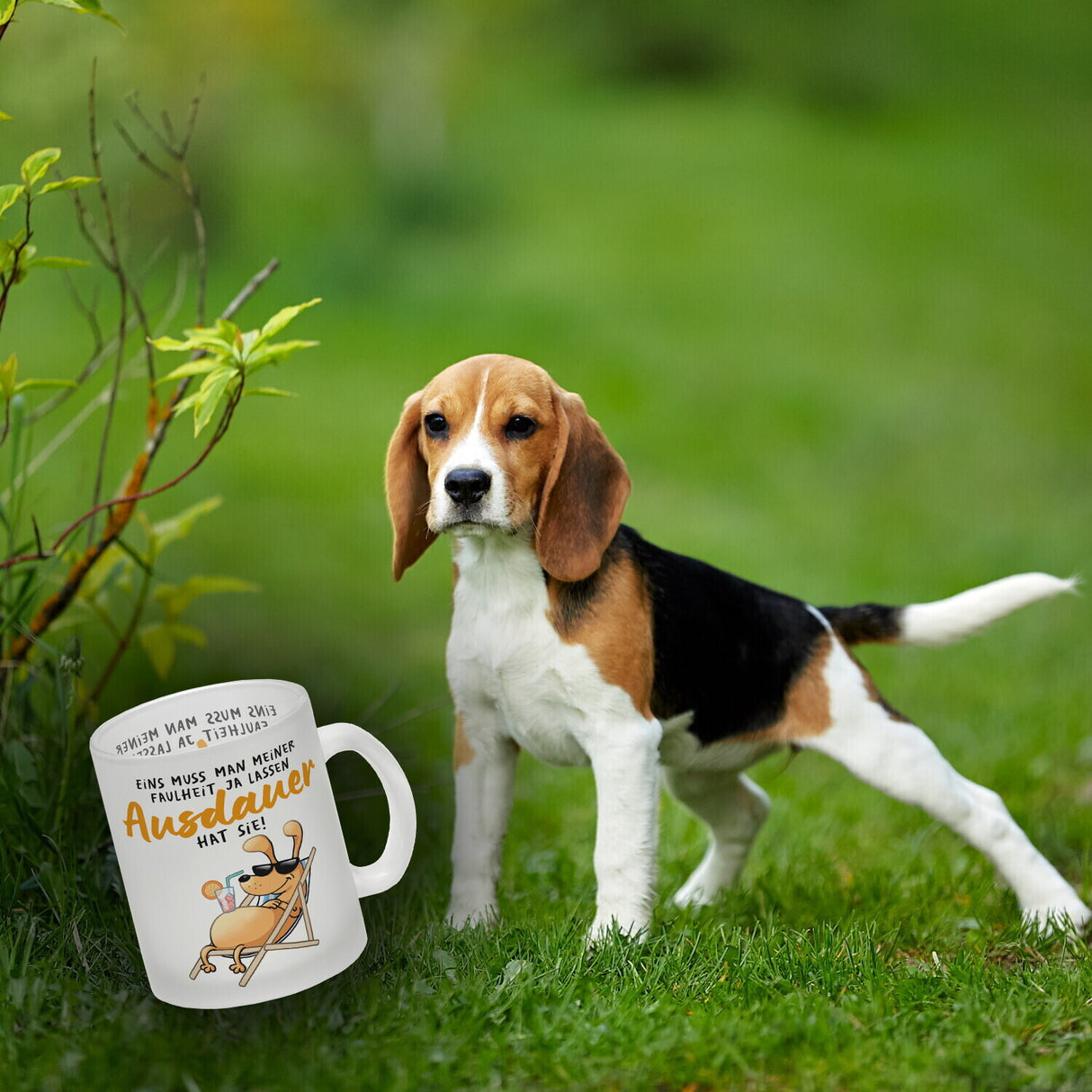 Fauler Hund Kaffeebecher mit Spruch Meine Faulheit hat Ausdauer