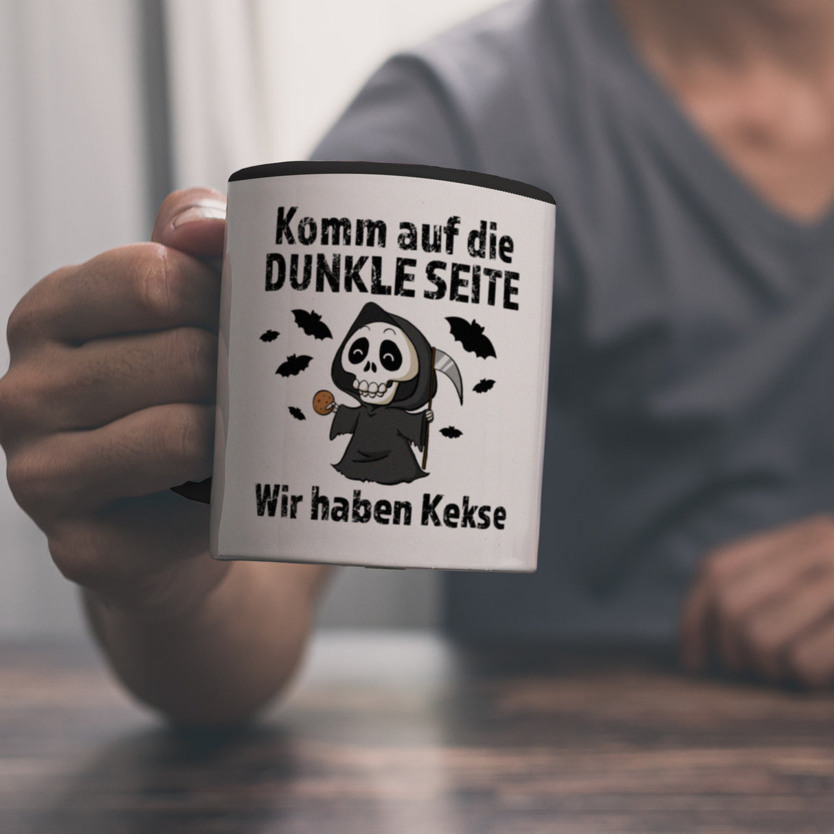 Komm auf die dunkle Seite Kaffeebecher mit Spruch Wir haben Kekse