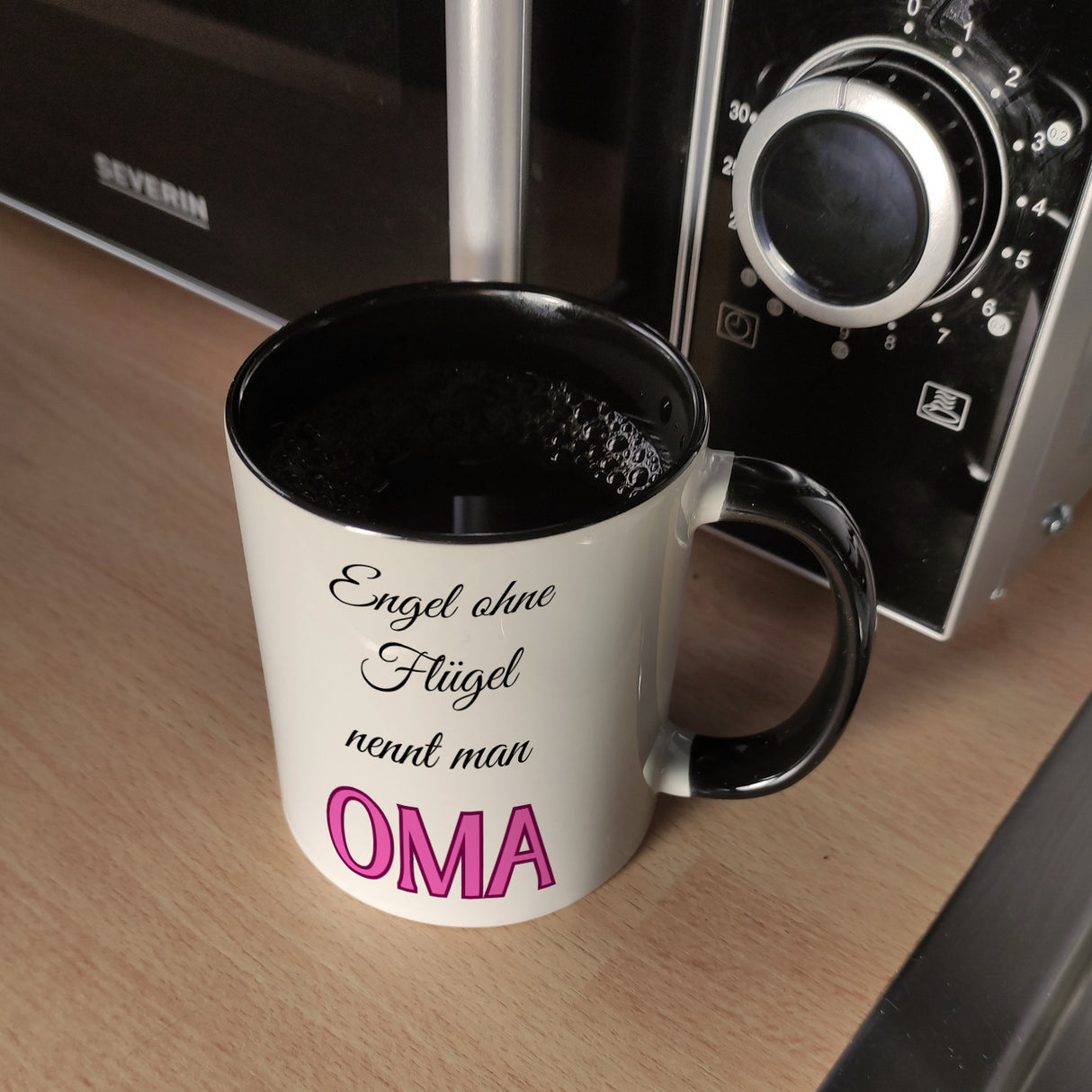 Oma Kaffeebecher mit Spruch Engel ohne Flügel nennt man Oma