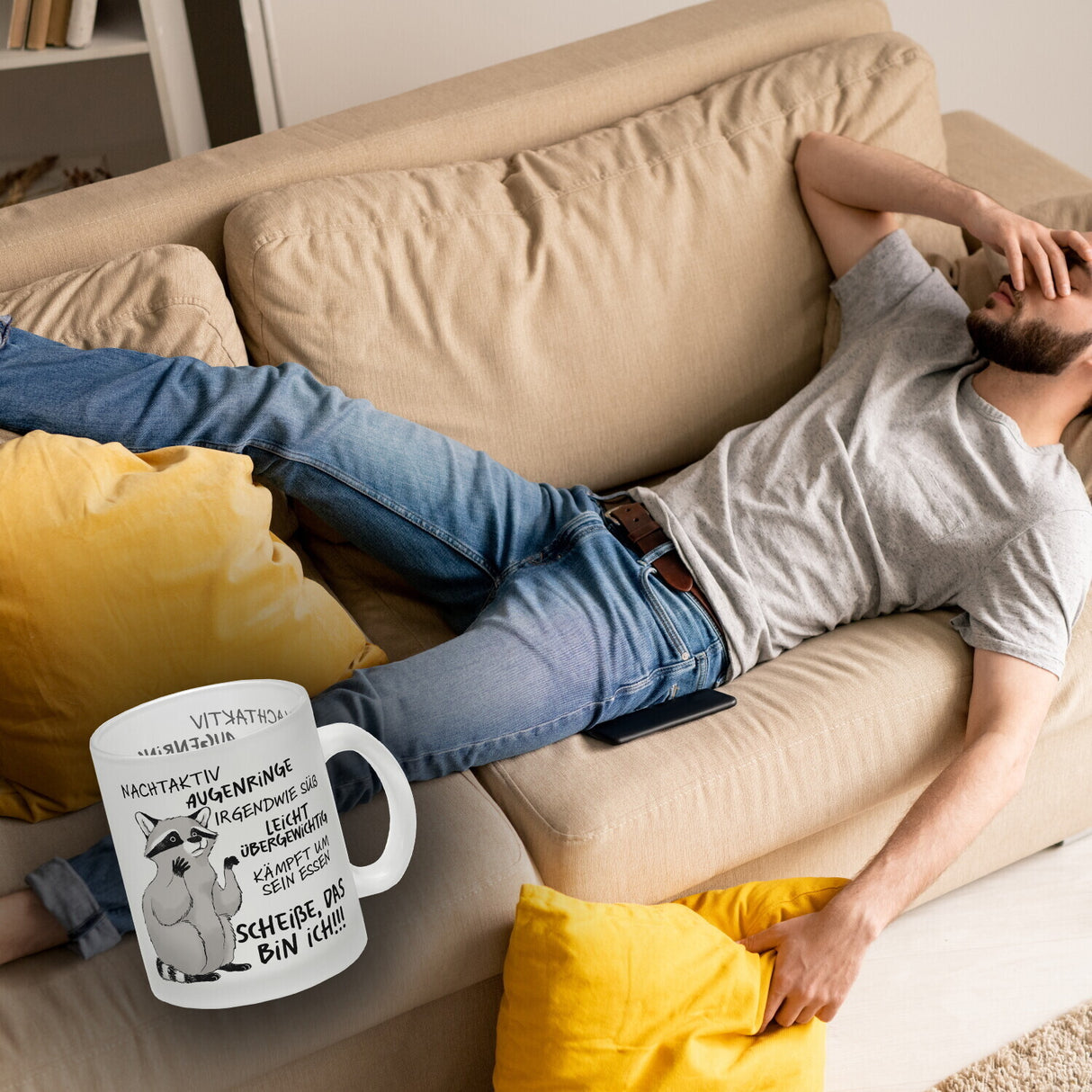 Ironischer Waschbär Kaffeebecher mit Spruch Scheiße das bin ich