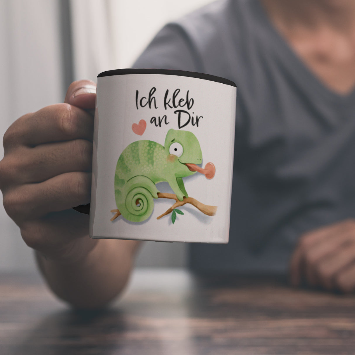 Chamäleon Kaffeebecher mit Spruch Ich kleb an dir